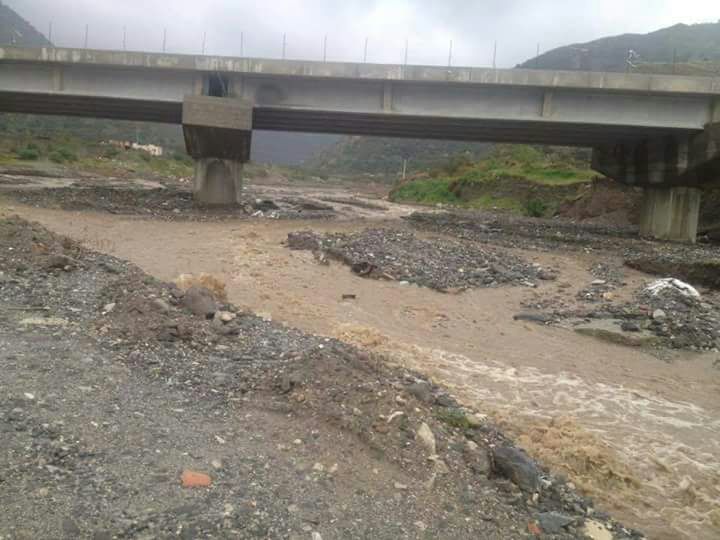 ‘Ponte sul torrente Valanidi, lavori di ricostruzione quando finiranno ?’