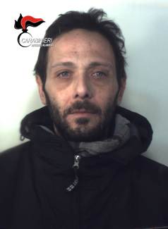 Reggio – Detenzione e spaccio di droga, 40enne ai domiciliari