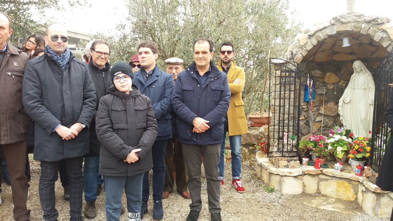Cz – Restituita alla comunità la statua della Madonnina di Medjugorie