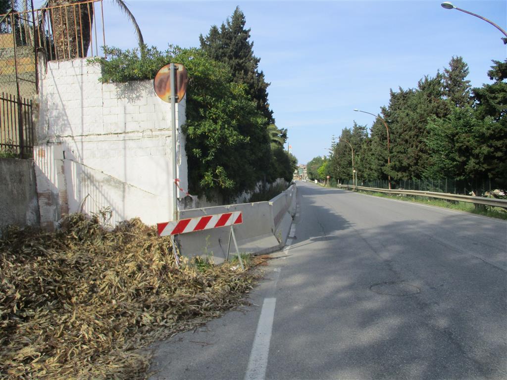 SS 106 Brancaleone, Crea: “Mettete in sicurezza quel muro”