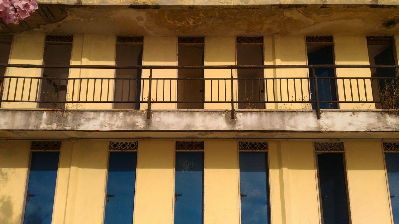 Reggio – Abbandono del lido comunale a pochi giorni dall’inizio della stagione estiva (FOTO)