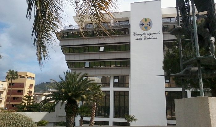 “Rimborsopoli” – A giudizio consiglieri regionali e parlamentari