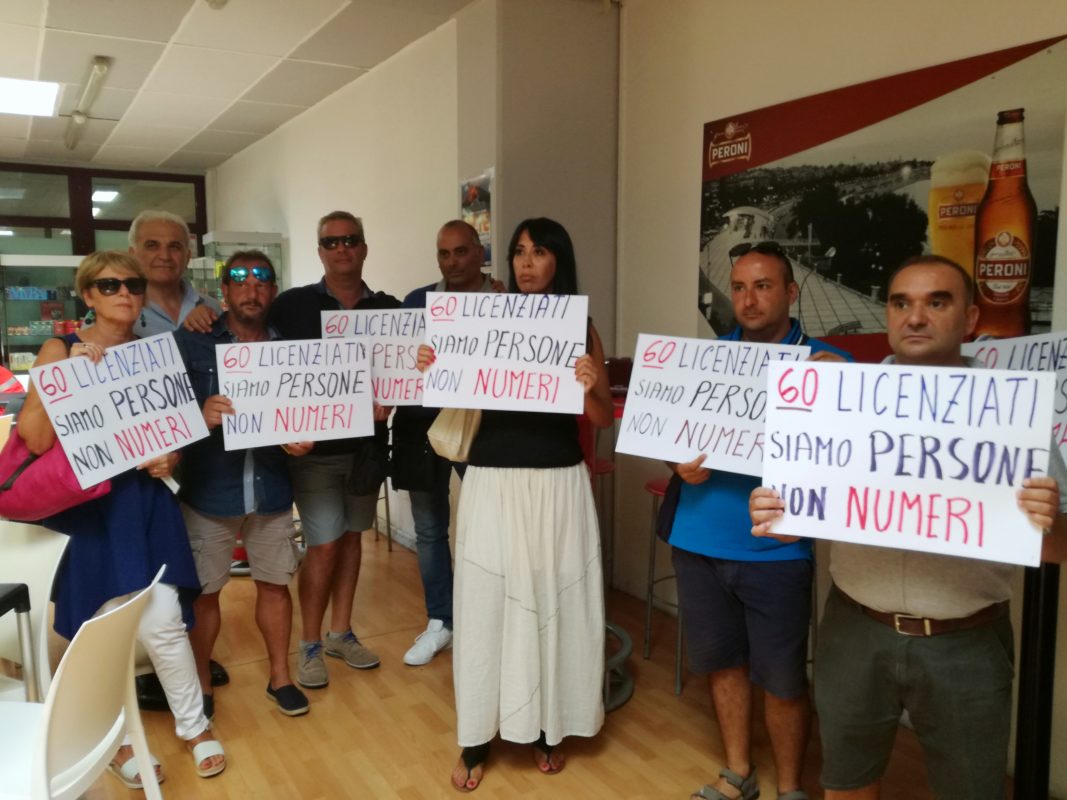 protesta ex dipendenti Sogas