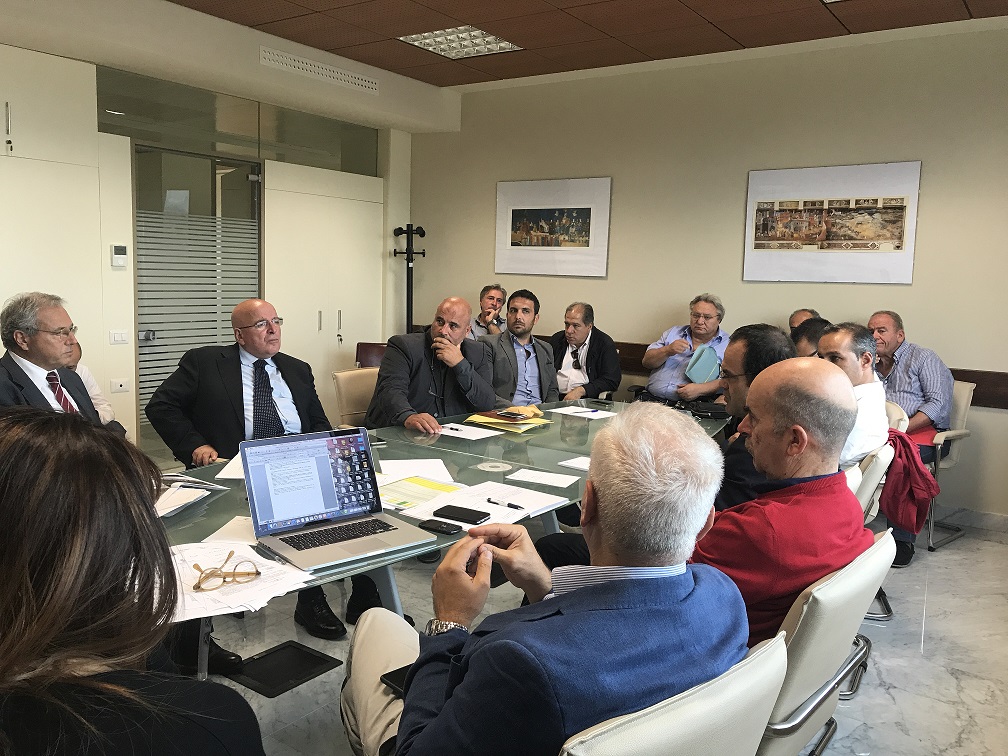 Soppressione passaggi a livello sulla linea ferroviaria Jonica