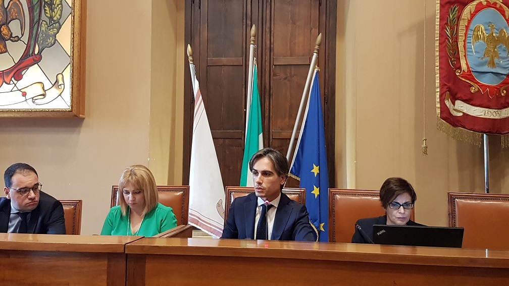 A Locri il primo Consiglio Metropolitano aperto su Call&Call