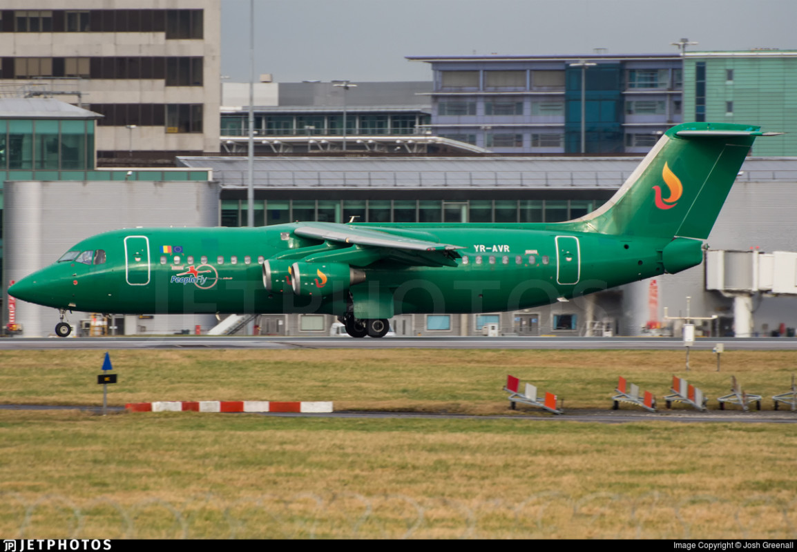 gli aerei fantasma della PeopleFly