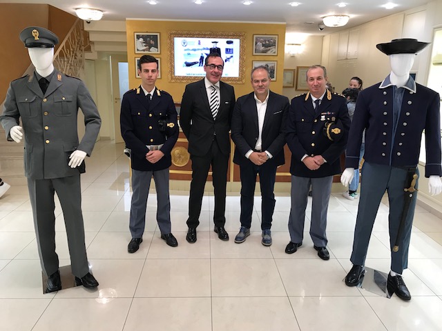 La legalità “in mostra” nello showroom di Michele Affidato