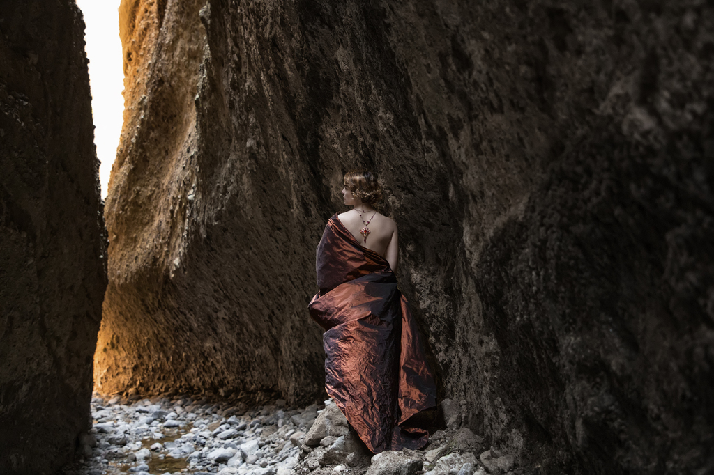 Giampiero Bodino-Le Valli Cupe lo sfondo dei gioielli Richemont