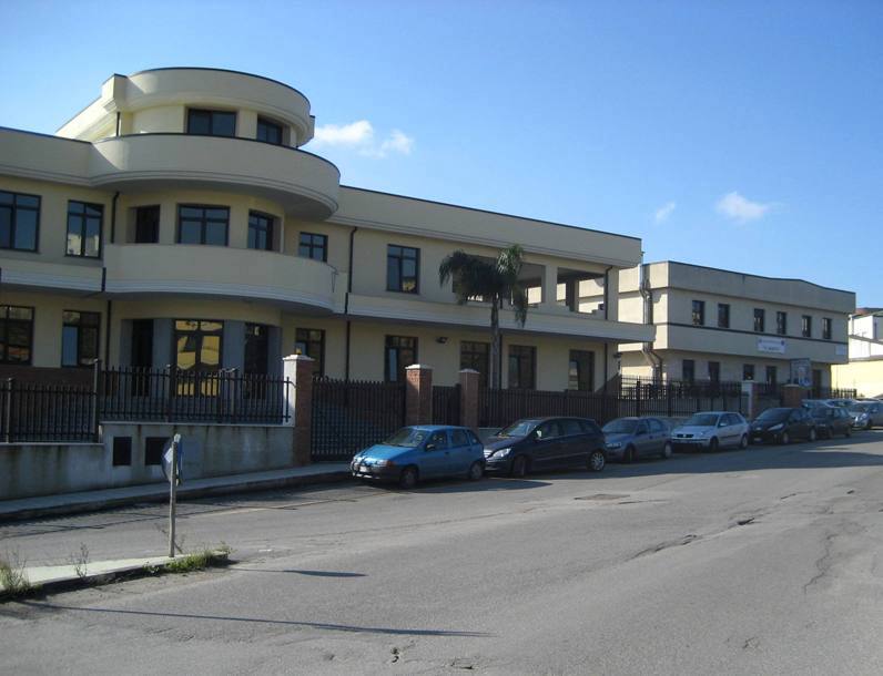 Vibo Valentia - Alla nuova dirigente: benvenuta al Berto!