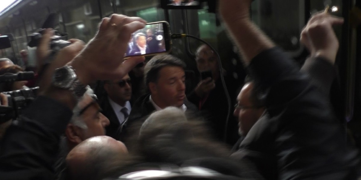 Renzi: in Calabria problema infrastrutture, troppe ore da un posto all’altro