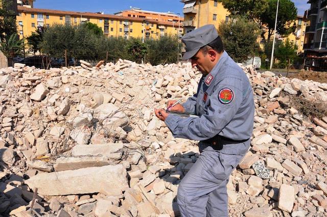 Cosenza – Controlli nella gestione dei rifiuti, sei persone denunciate