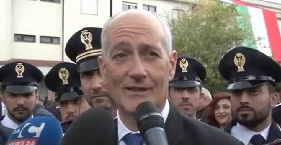 Il Capo della Polizia Gabrielli visita la scuola allievi Vibo Valentia