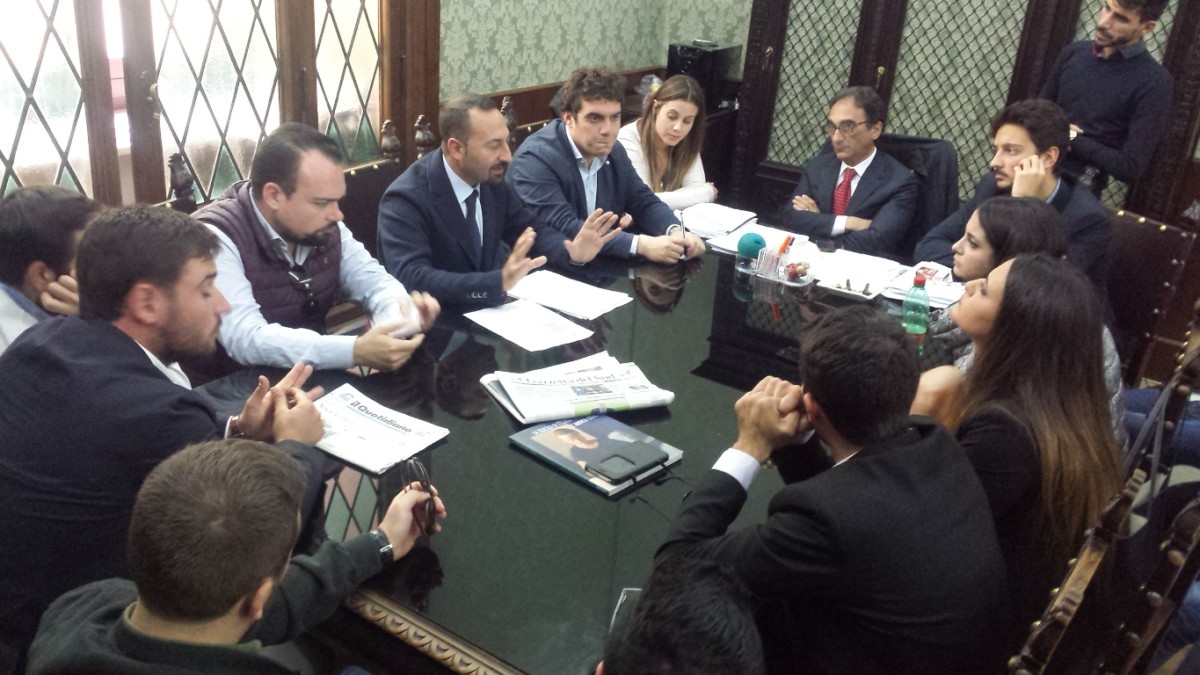 Catanzaro, caro affitti, incontro in Comune