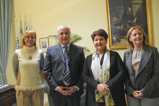 Cosenza – Il Viceministro Bellanova inaugura il Parlamento delle imprese