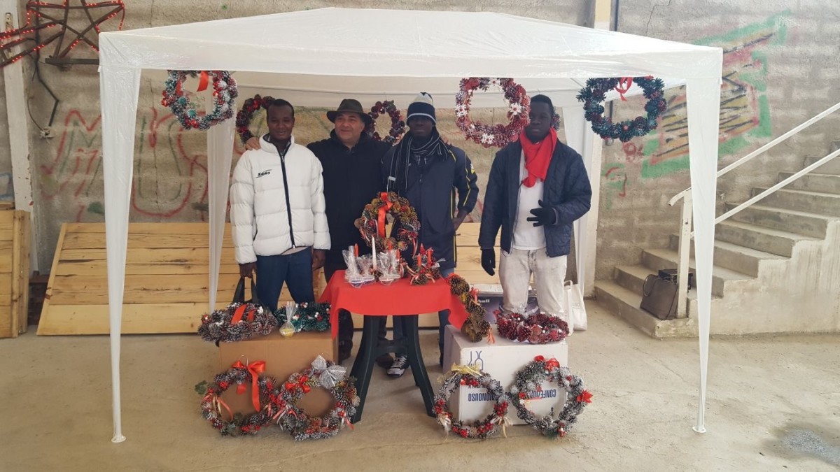 Cooperativa Stella del Sud, decorazioni Natalizie fatte a mano dagli immigrati