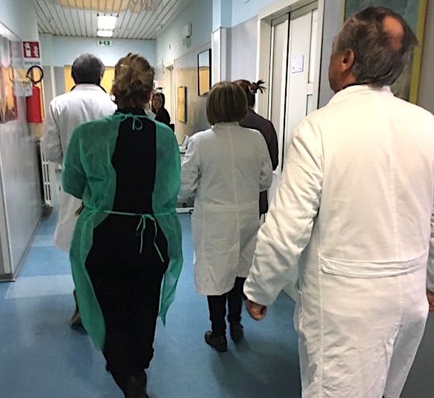 Vibo Valentia – Nesci ispeziona punto nascita, “Carenze gravissime”