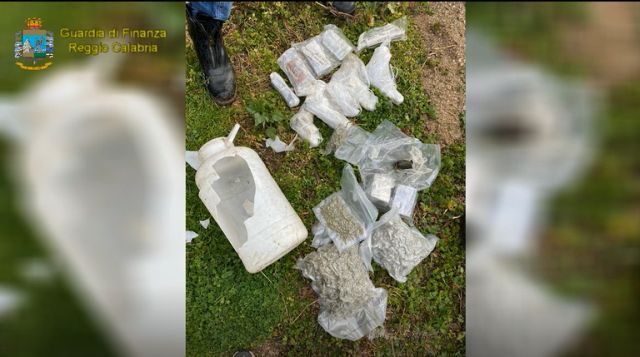Sequestrate droga, armi e munizioni – In manette 57enne nel reggino
