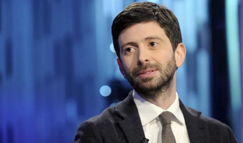 Sanità, Speranza: “Il Centro Regionale di Neurogenetica di Lamezia Terme continuerà il suo importante lavoro”