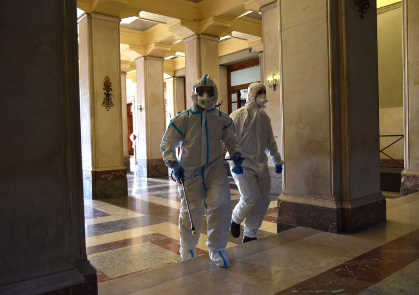 Coronavirus: l’Esercito igienizza palazzi istituzionali in Sicilia