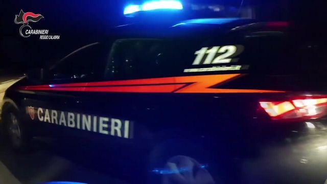 Disarticolato sodalizio volto a favorire la latitanza dei boss della ‘ndrangheta: 14 misure cautelari (I NOMI)