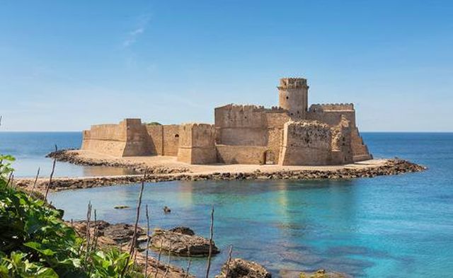 Le Castella, riapre al pubblico la Fortezza
