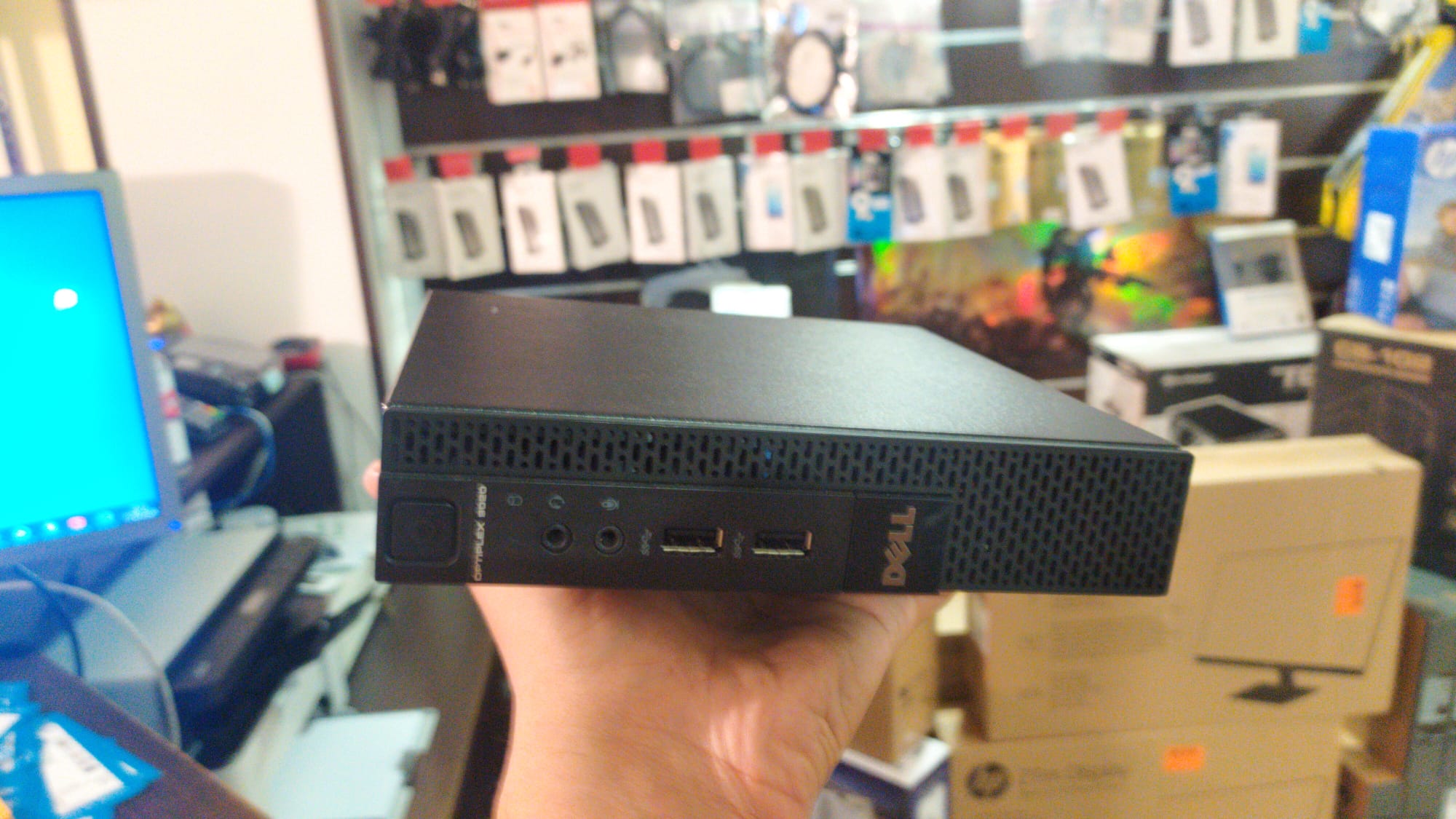 Il pc che sta sul palmo di una mano, da Assitech Reggio Calabria ad un prezzo incredibile