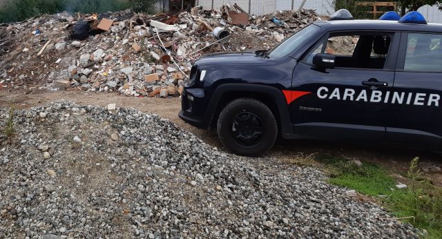 Reggio Calabria – Smaltivano, incendiandoli, rifiuti pericolosi: 2 arresti