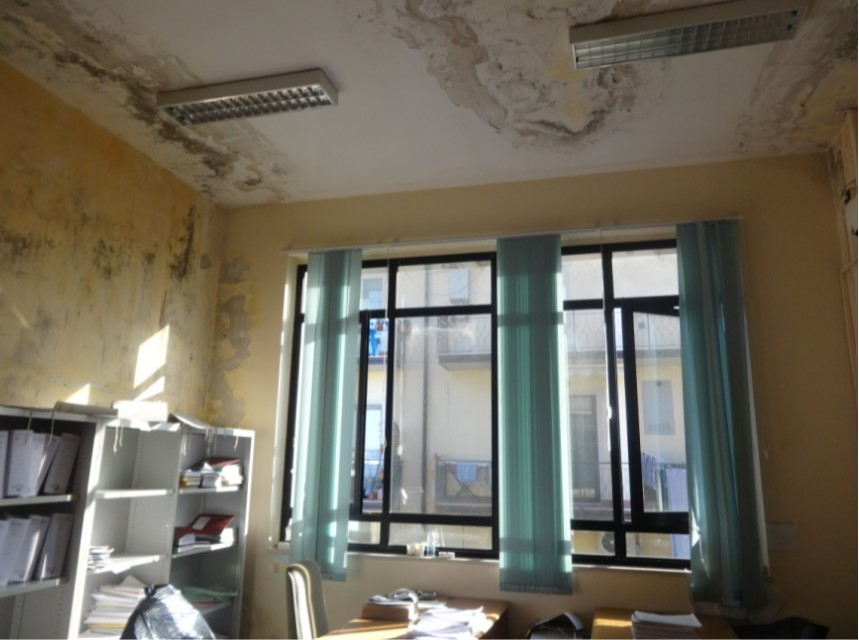 Reggio Calabria – Gli uffici giudiziari di Palmi e le “infiltrazioni” piovane