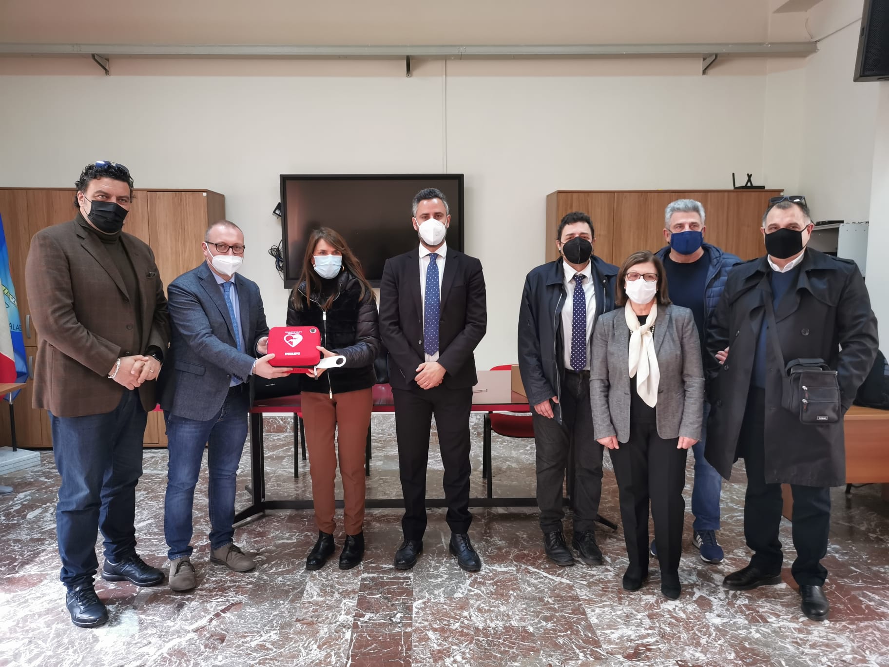 La Città Metropolitana ha consegnato dei defibrillatori a tre istituti di Reggio Calabria
