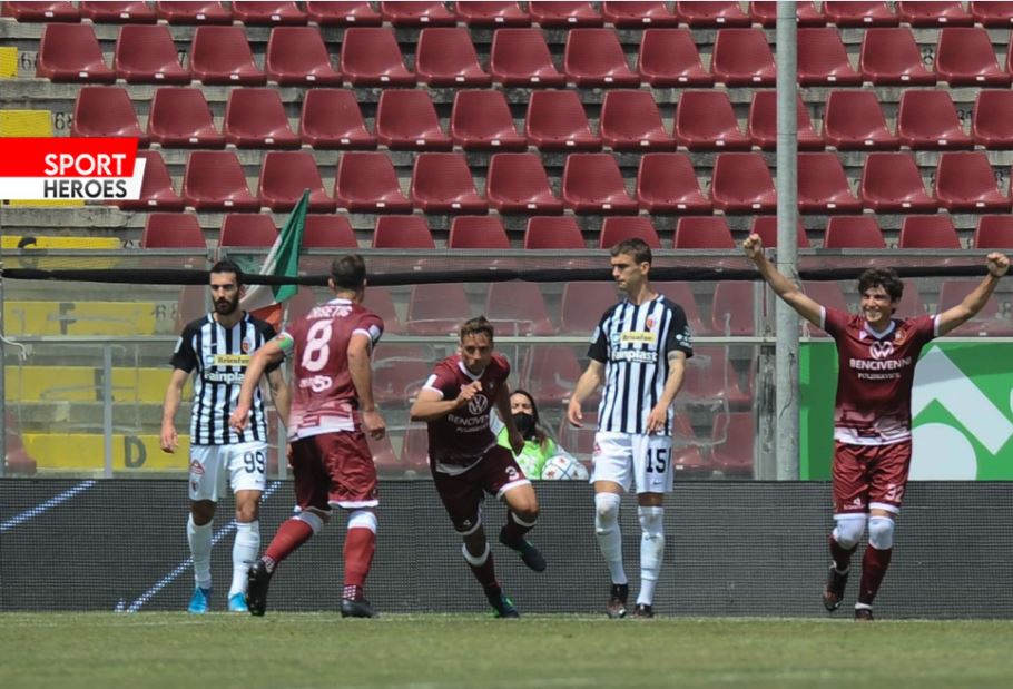 L’Ascoli ferma la Reggina, occasione persa ma punto guadagnato: impresa ancora possibile