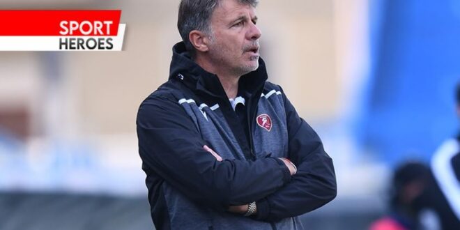 Baroni firma per il Lecce, c’è una differenza con il contratto che gli offriva la Reggina
