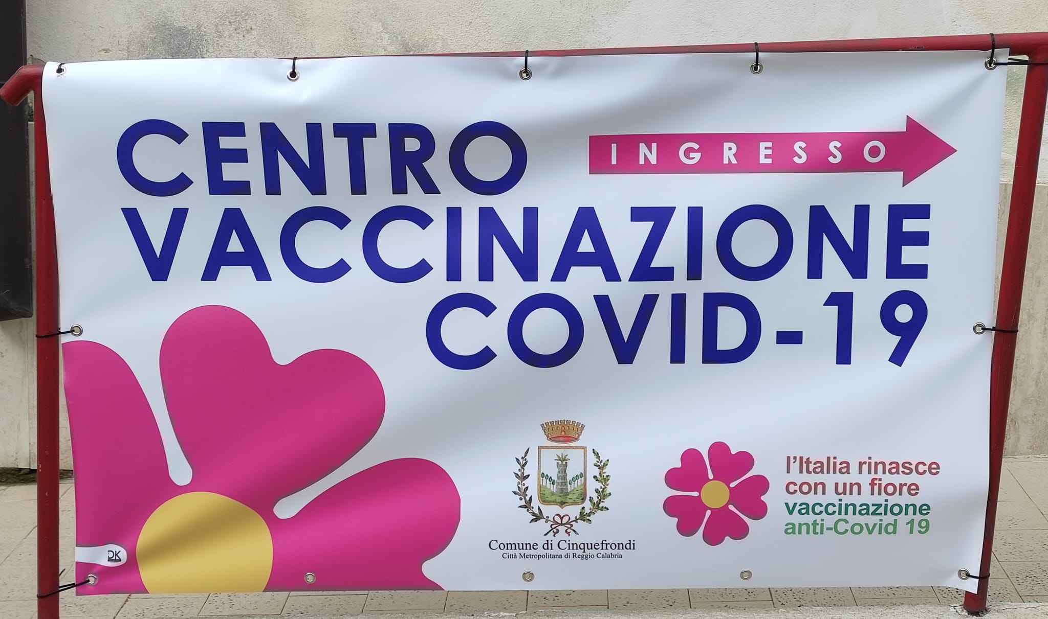 Apre ufficialmente il centro vaccinale di Cinquefrondi