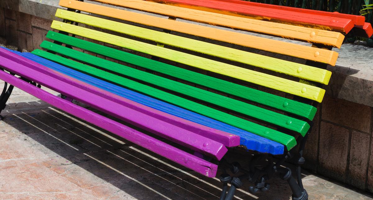 Una panchina “Arcobaleno” anche a Reggio Calabria, lunedì l’inagurazione