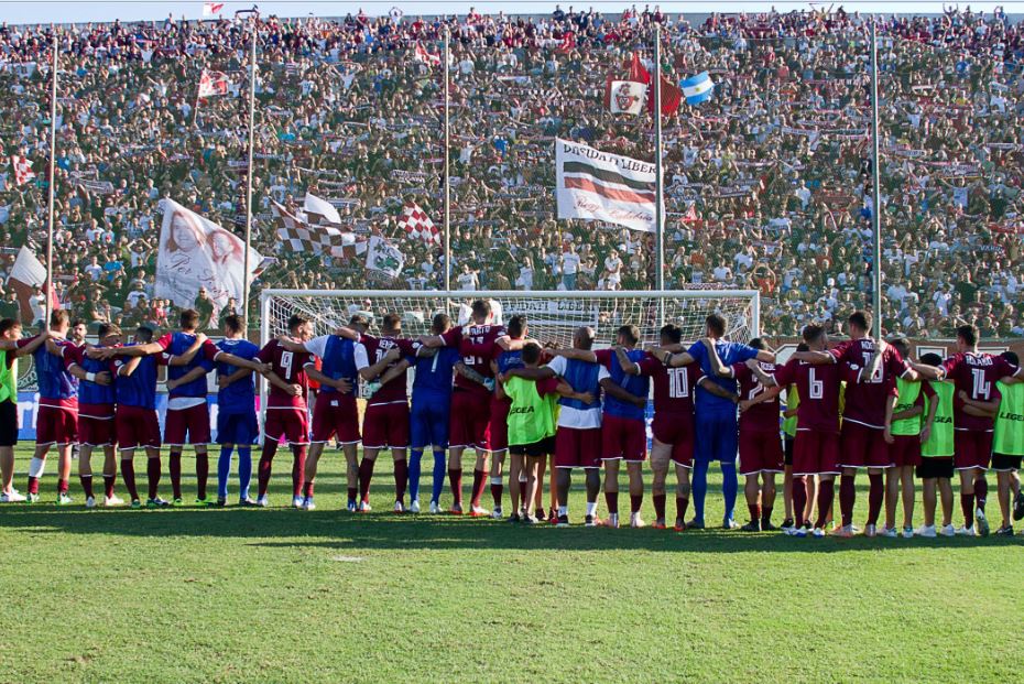 Tifoso della Reggina aggredito in un lido di Soverato, sei daspo a tifosi del Catanzaro