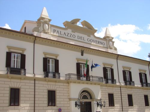 Cosenza: oggi sarà piantato un albero in ricordo della vittime del Covid