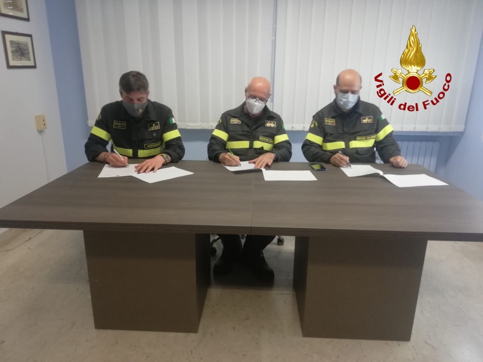 Vigili del Fuoco Calabria – Siglato Protocollo Operativo tra i comandi di Catanzaro e Reggio Calabria