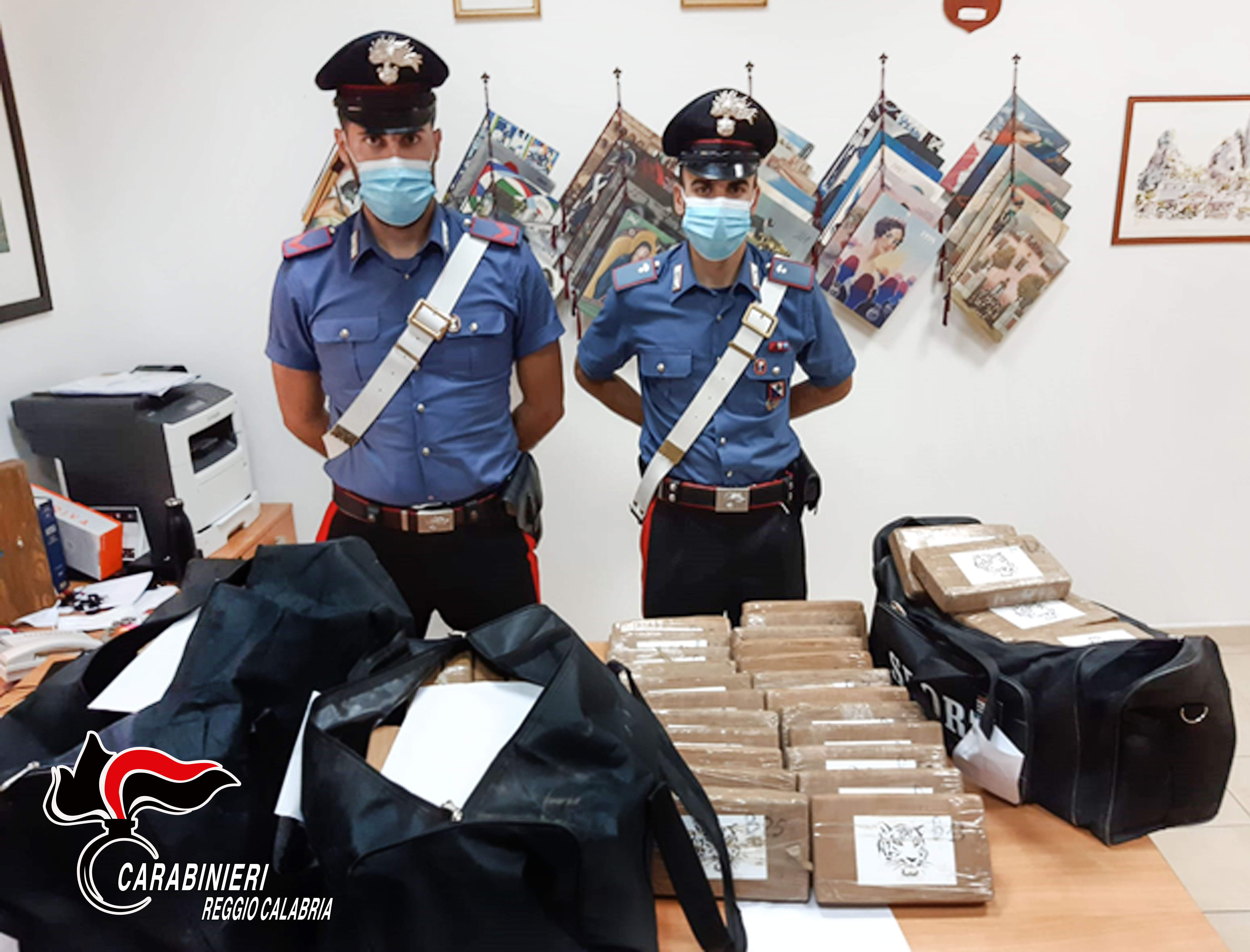 Tir fermato in autostrada con 117 kg di droga. In manette un 38enne