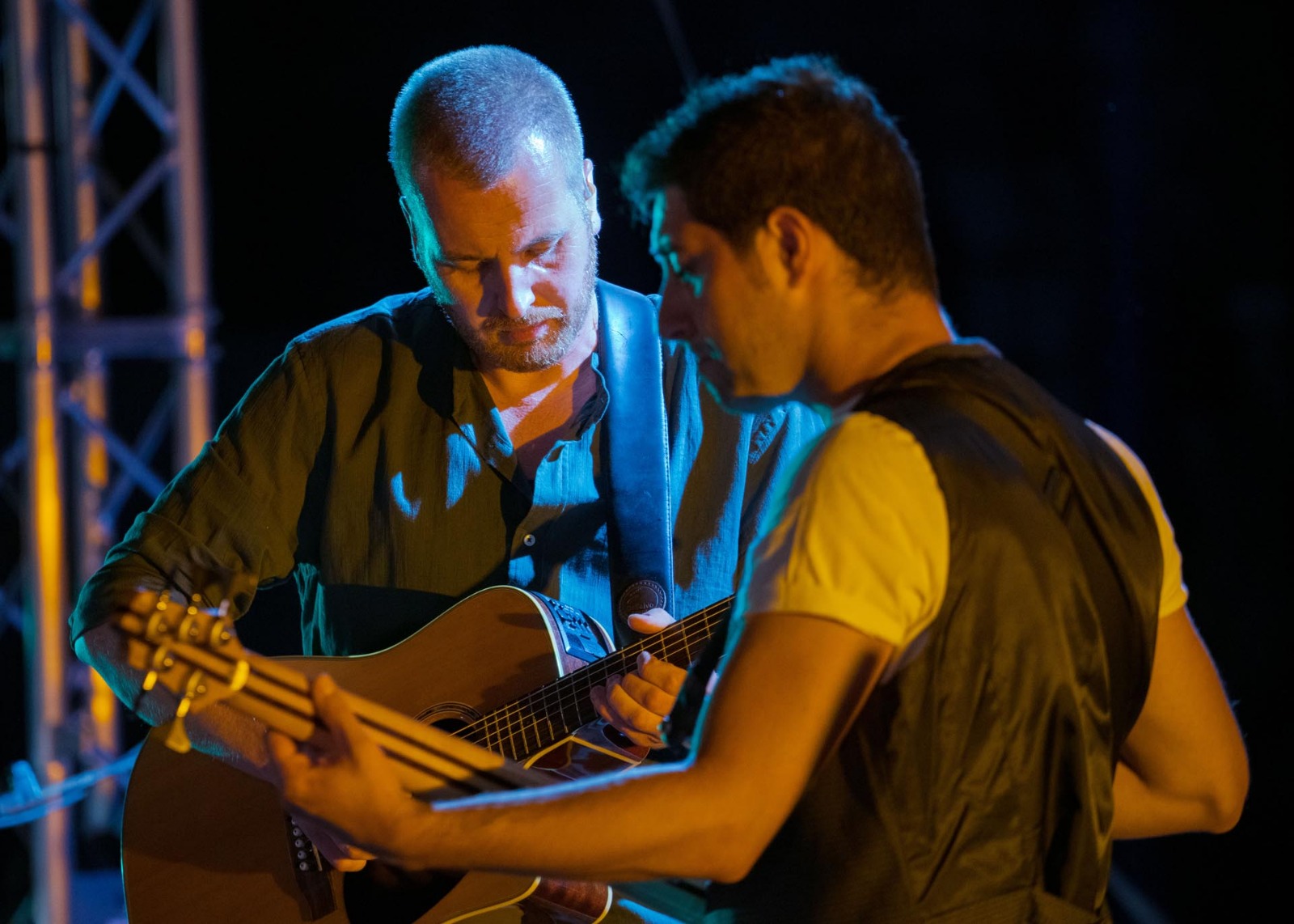 Reggio Calabria – I colori musicali della band “Villazuk” animano la prima tappa del Derive festival