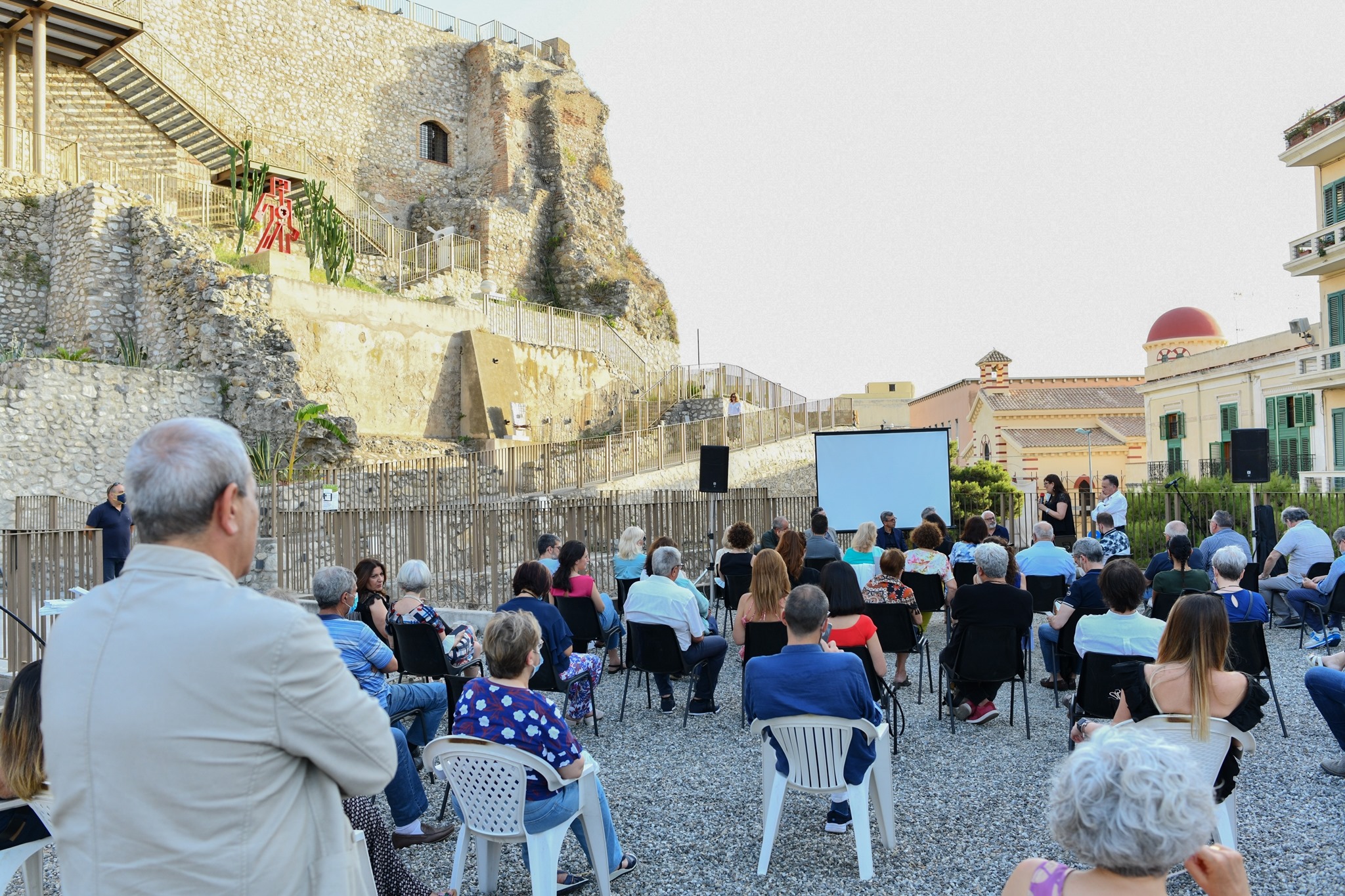 Spettacoli, cultura e formazione per la nuova edizione del progetto “New Theatre training”