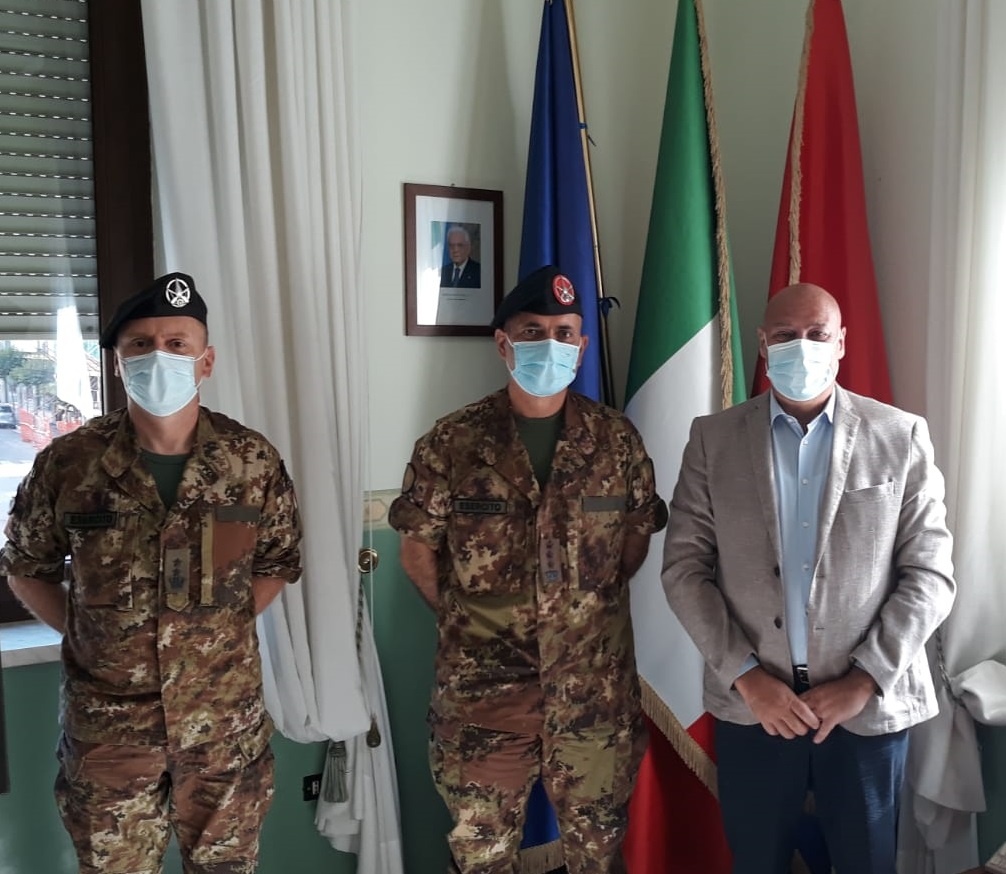 Crotone – Il sindaco Voce incontra il comandante del raggruppamento Calabria dell’Esercito Italiano