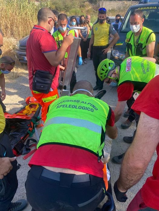 Cosenza – Intervento del soccorso alpino in zona impervia a Rossano