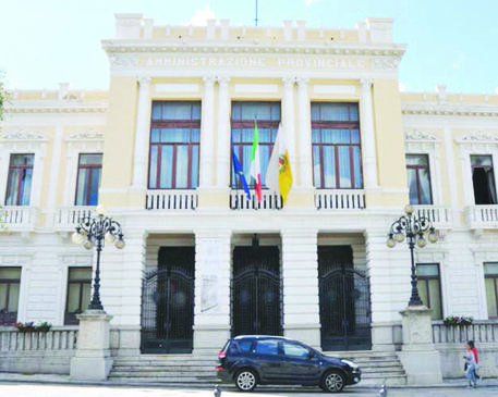 Reggio Calabria – Assenteismo: chiesto processo per 18 dipendenti dell’ex Provincia
