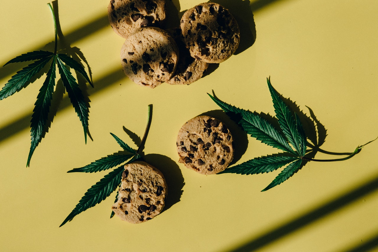 Cannabis light: le opportunità e i rischi di un business in continua crescita