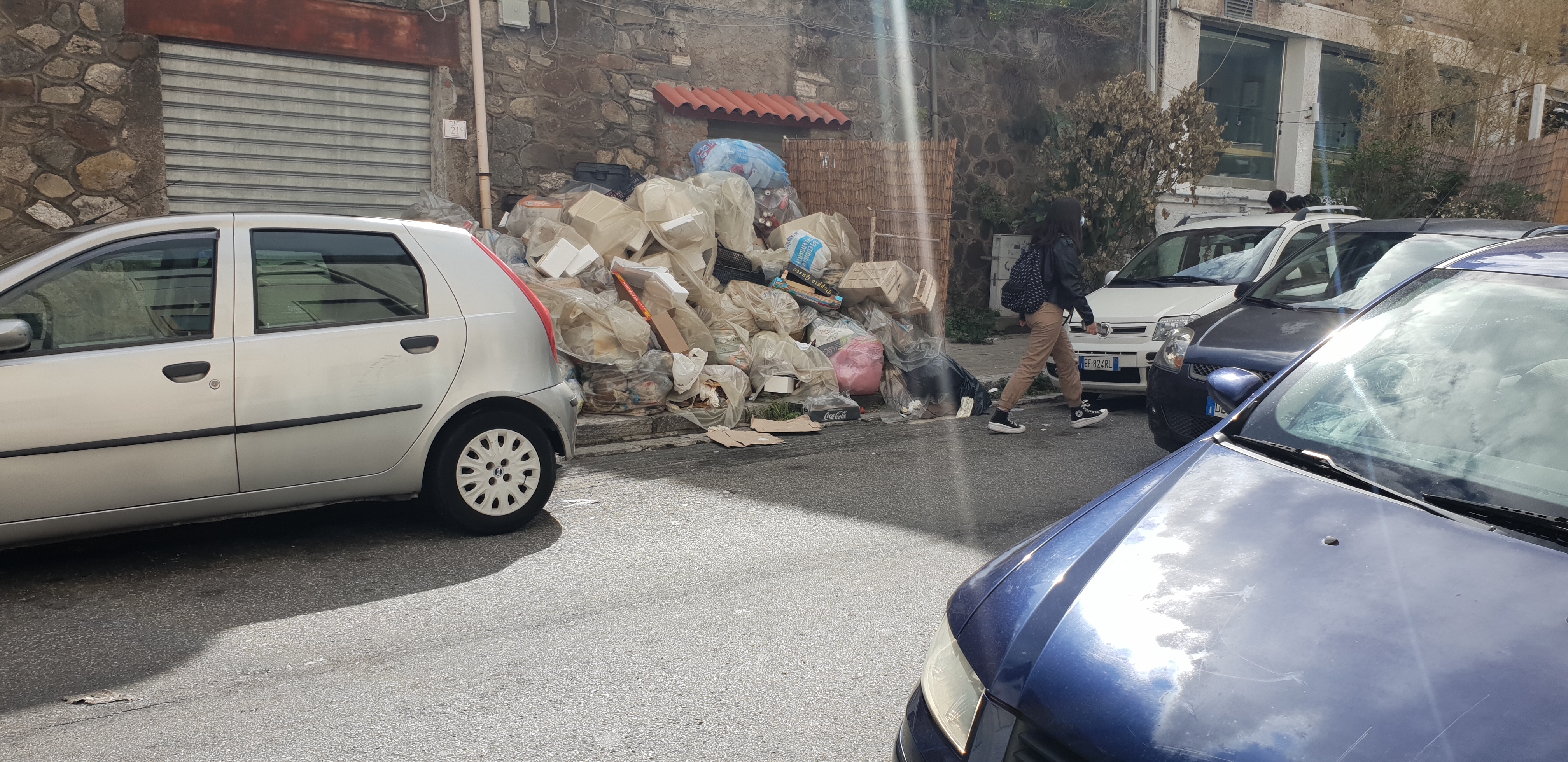 “Sindaco, si vergogni”