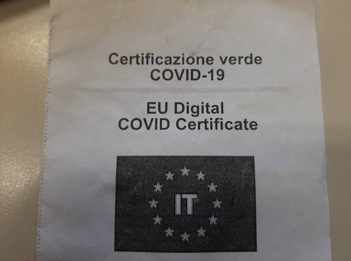 Reggio Calabria – Due giudici popolari senza green pass rifiutano di fare il tampone: sostituiti