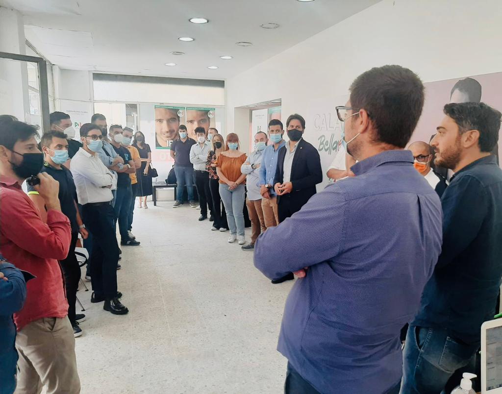 Irto incontra gli studenti universitari e i giovani professionisti. «Andiamo insieme verso il futuro e iniziamo da subito a cambiare la Calabria»