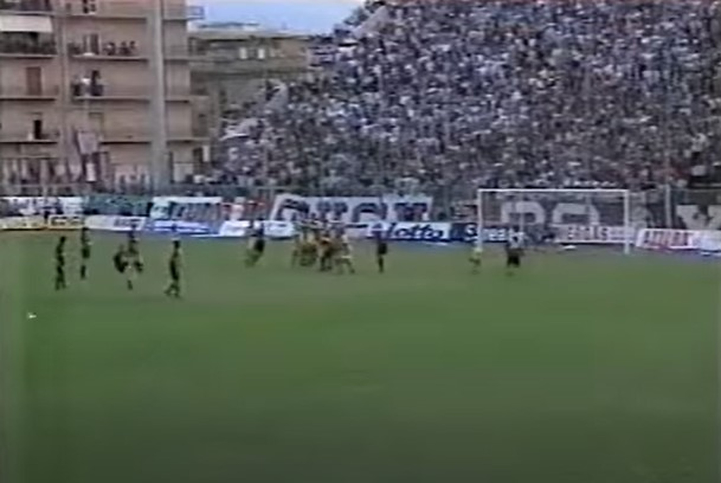 (VIDEO) Reggina-Parma, un Granillo come Buffon ricorda: la prima volta 22 anni fa (VIDEO)