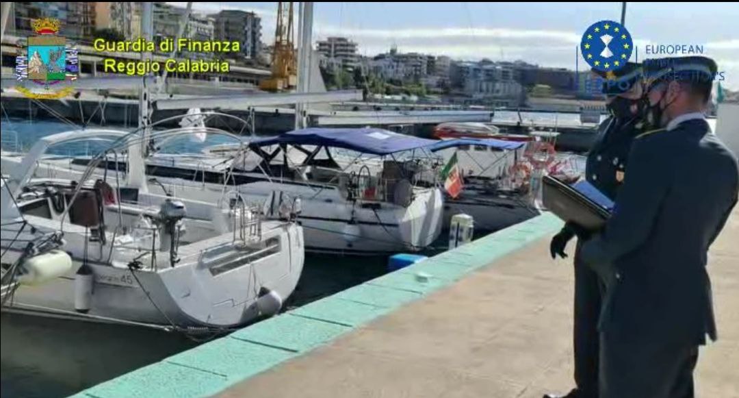 Reggio Calabria – Truffe sulle barche a vela: sei imprenditori denunciati