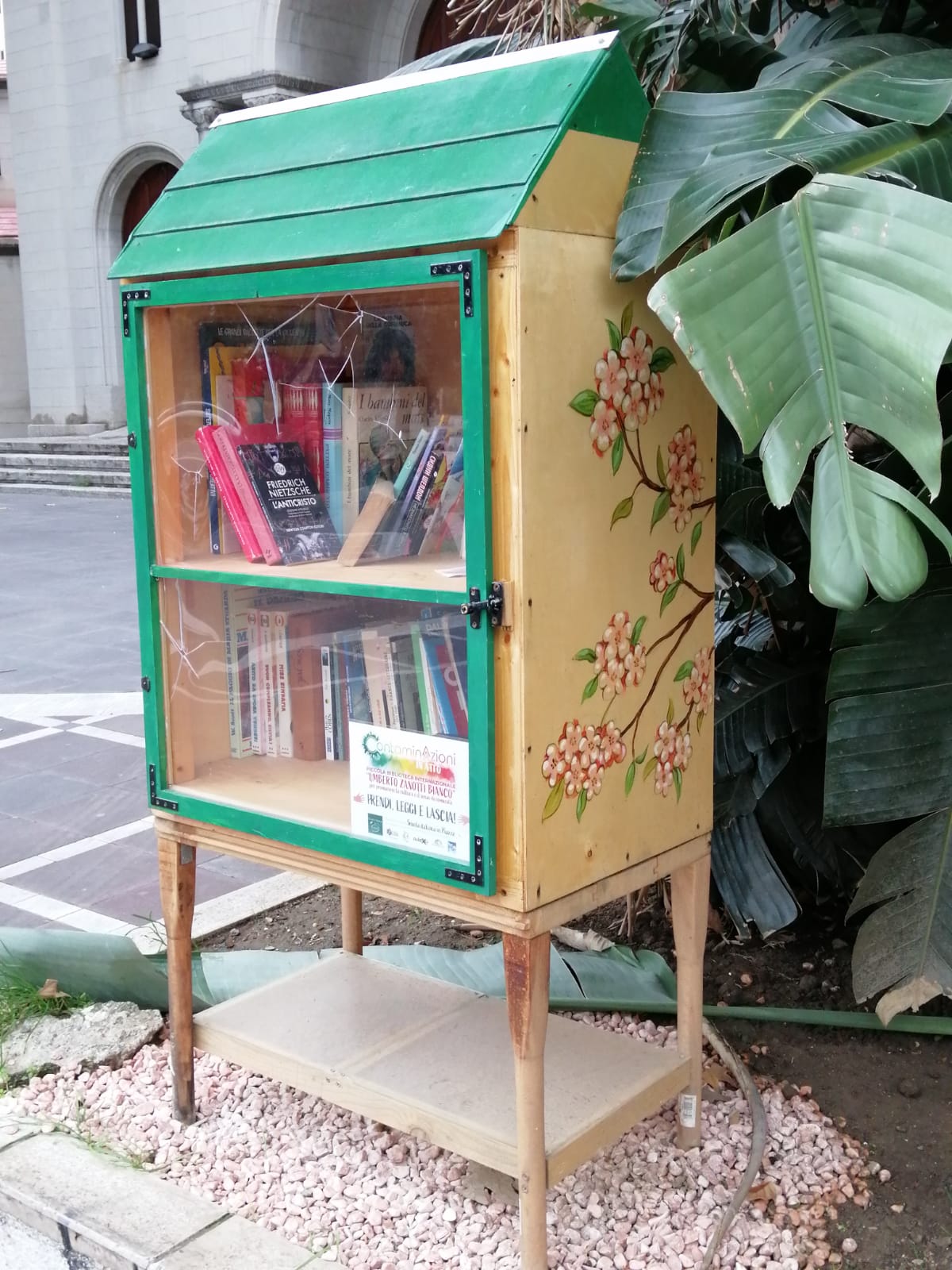 Danneggiata a Reggio Calabria la Piccola biblioteca internazionale “Umberto Zanotti Bianco”