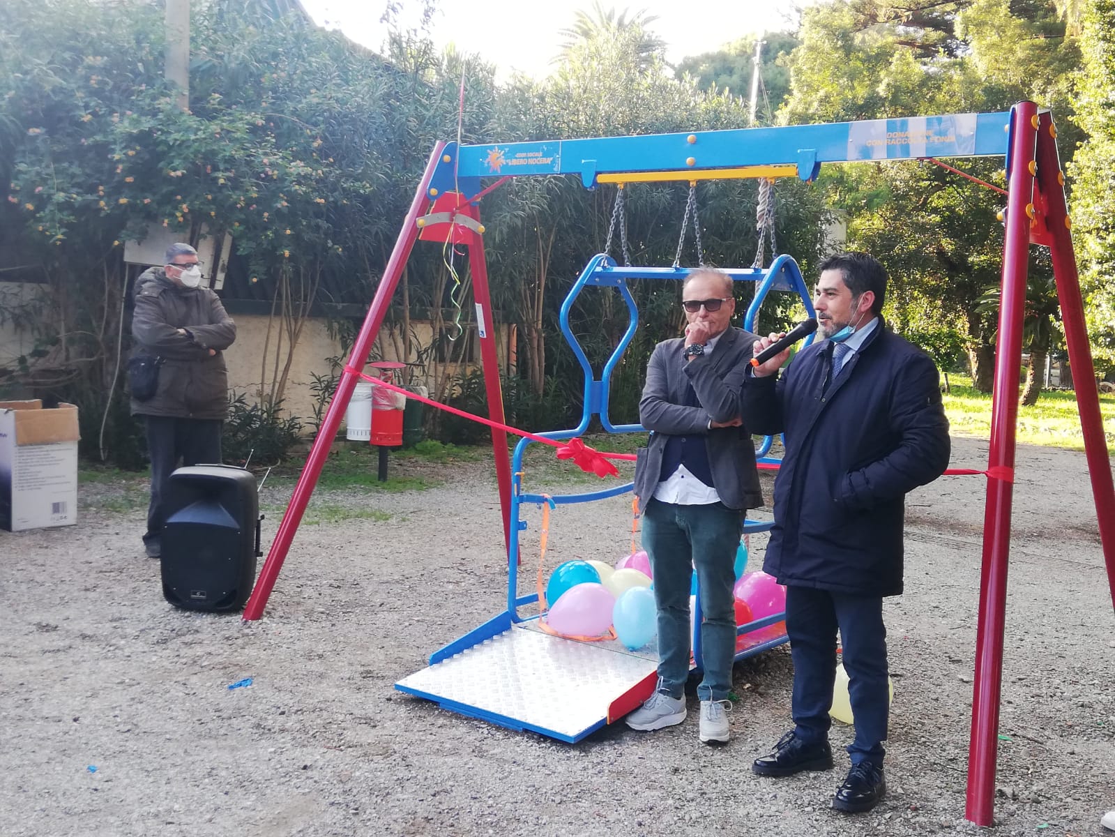 Reggio Calabria – Inaugurata la giostrina per bimbi disabili alla Villa comunale